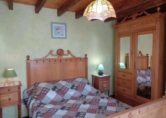 Familial A Avec Piscine Et Animaux Admis - Fr-1-496-21 Saint-Haon-le-Châtel
