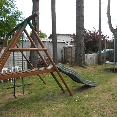 Familial Avec Piscine, Jardin Clos Et Jeux Pour Enfants - - Fr-1-496-21 Holiday home